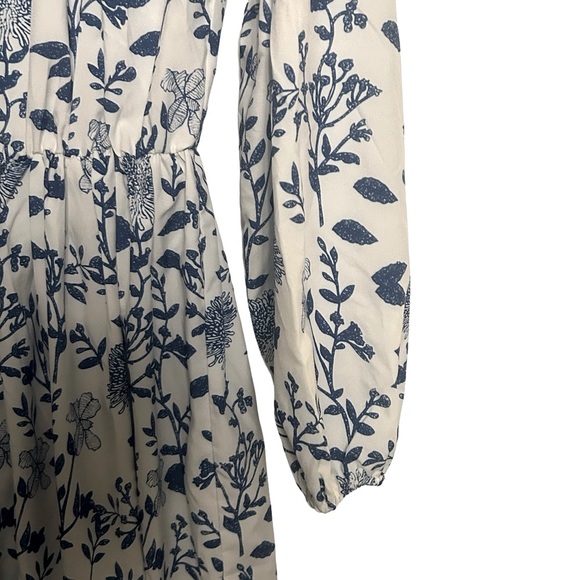 Floral Blue and White Women's Maxi Dress - Picture 4 of 6